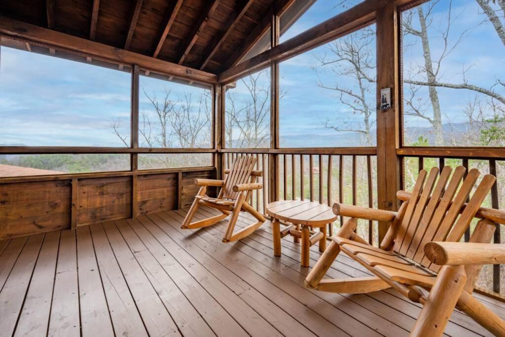 Over The Mountain - Smoky Mountain View Cabin Севьервилл Экстерьер фото